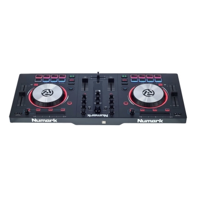 DJ контроллер MixTrack 3