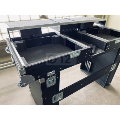 Кейс-стол диджея Scratch Live 2