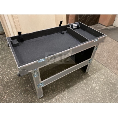 Кейс-стол диджея Live 1