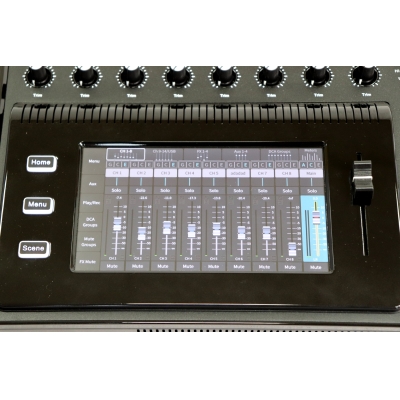 Цифровой портативный микшерный пульт Hippo D1608