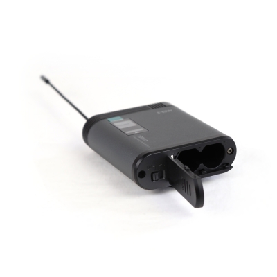 Портативный передатчик с петличным микрофоном A100BT